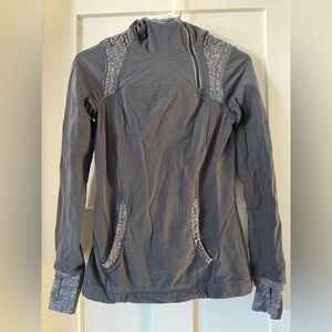 Lululemon Athletica Charcoal Cold Weather Top
